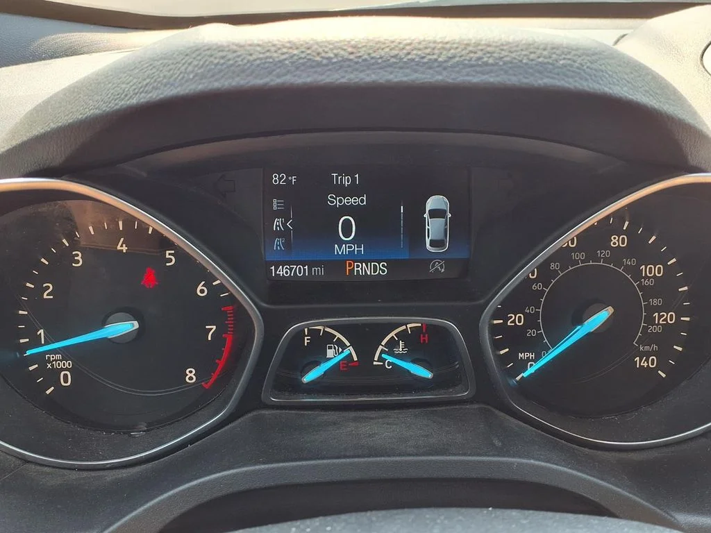 Used 2018 Black Ford SE image 15