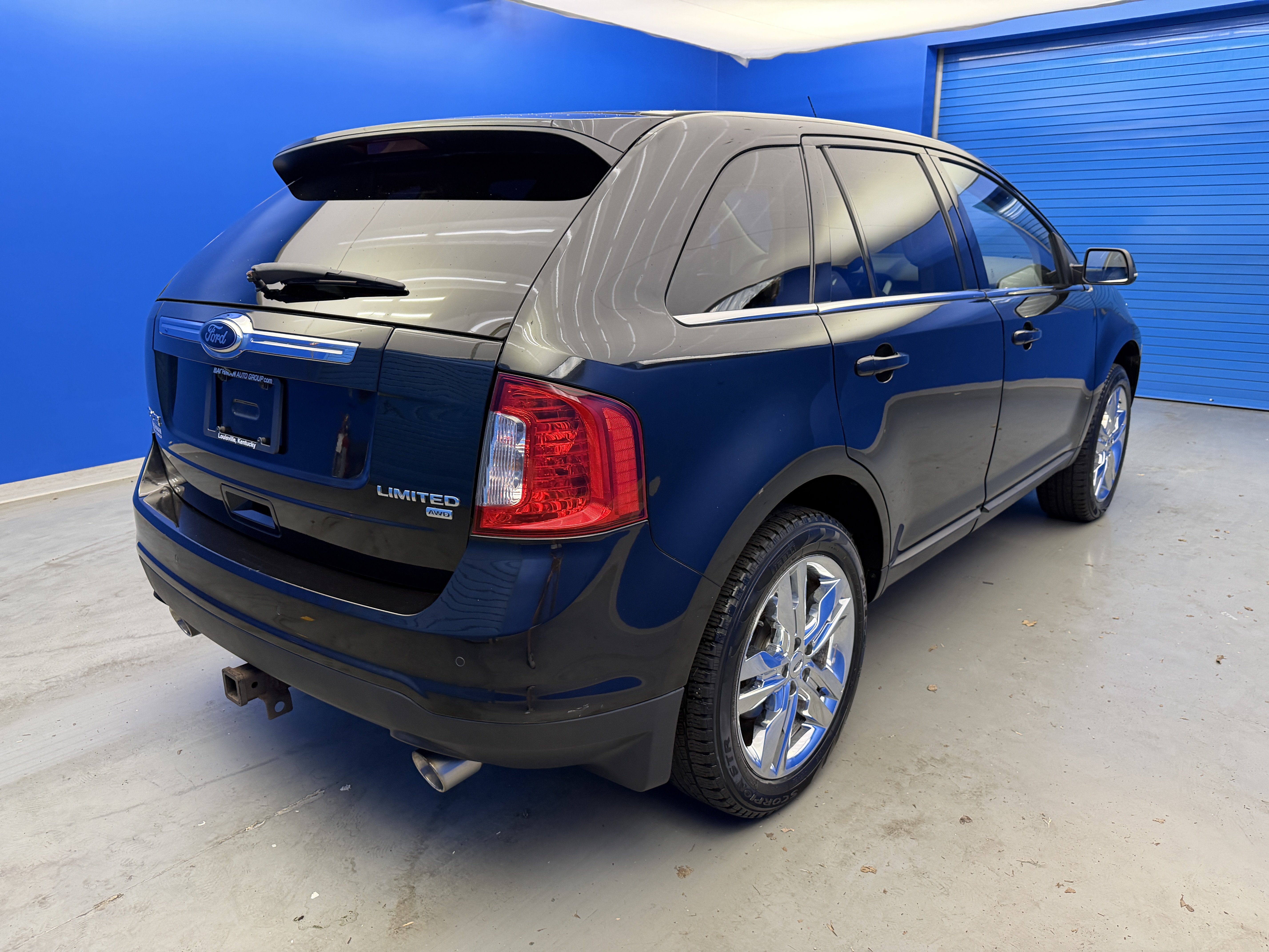 Used 2013 Tuxedo Black Metallic Ford Limited image 7