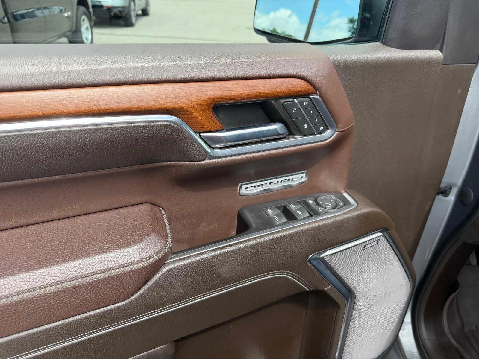 Used 2023 Sterling Metallic GMC Denali image 11