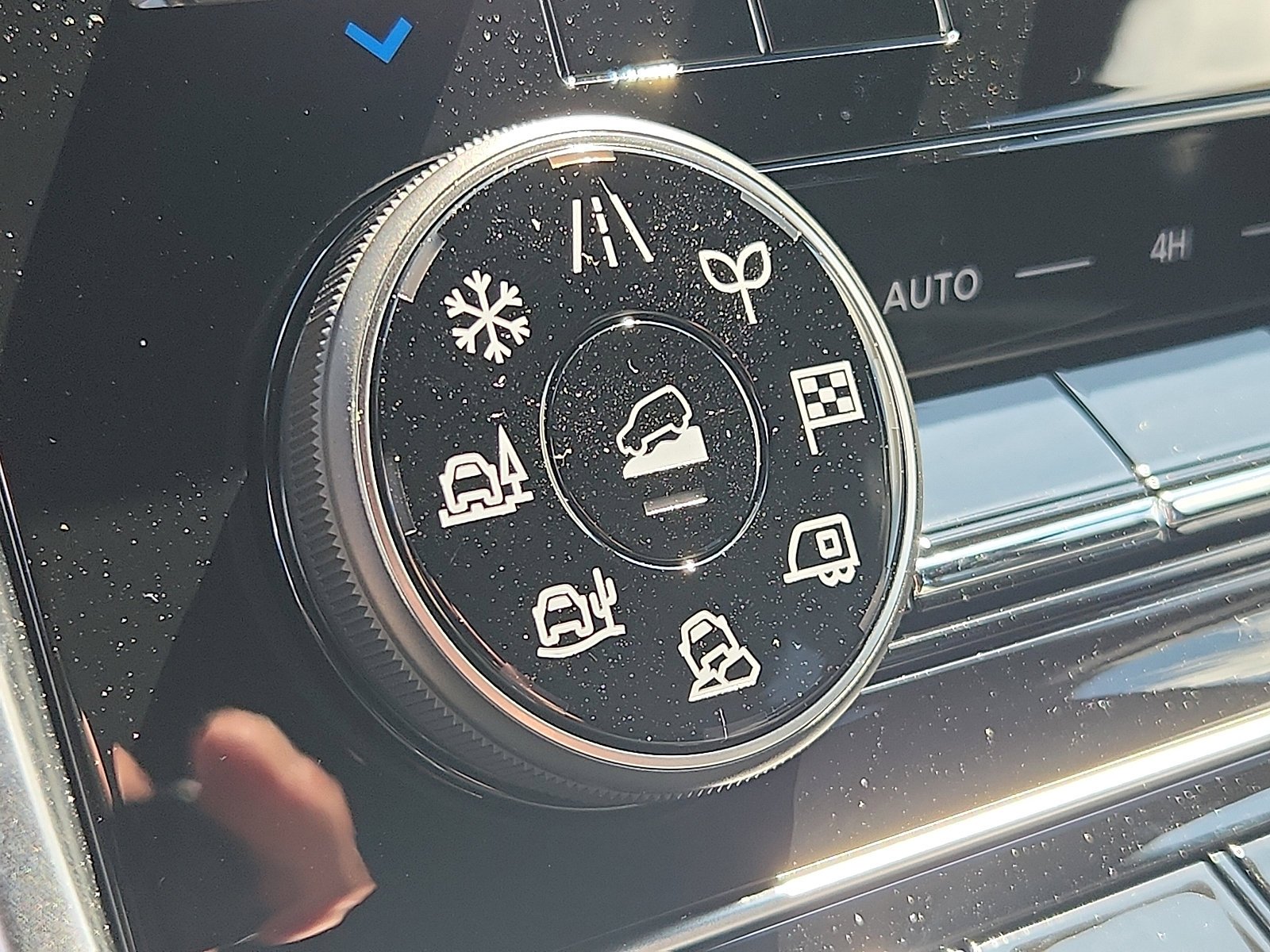 2026 Nissan Armada SL - Photo 19