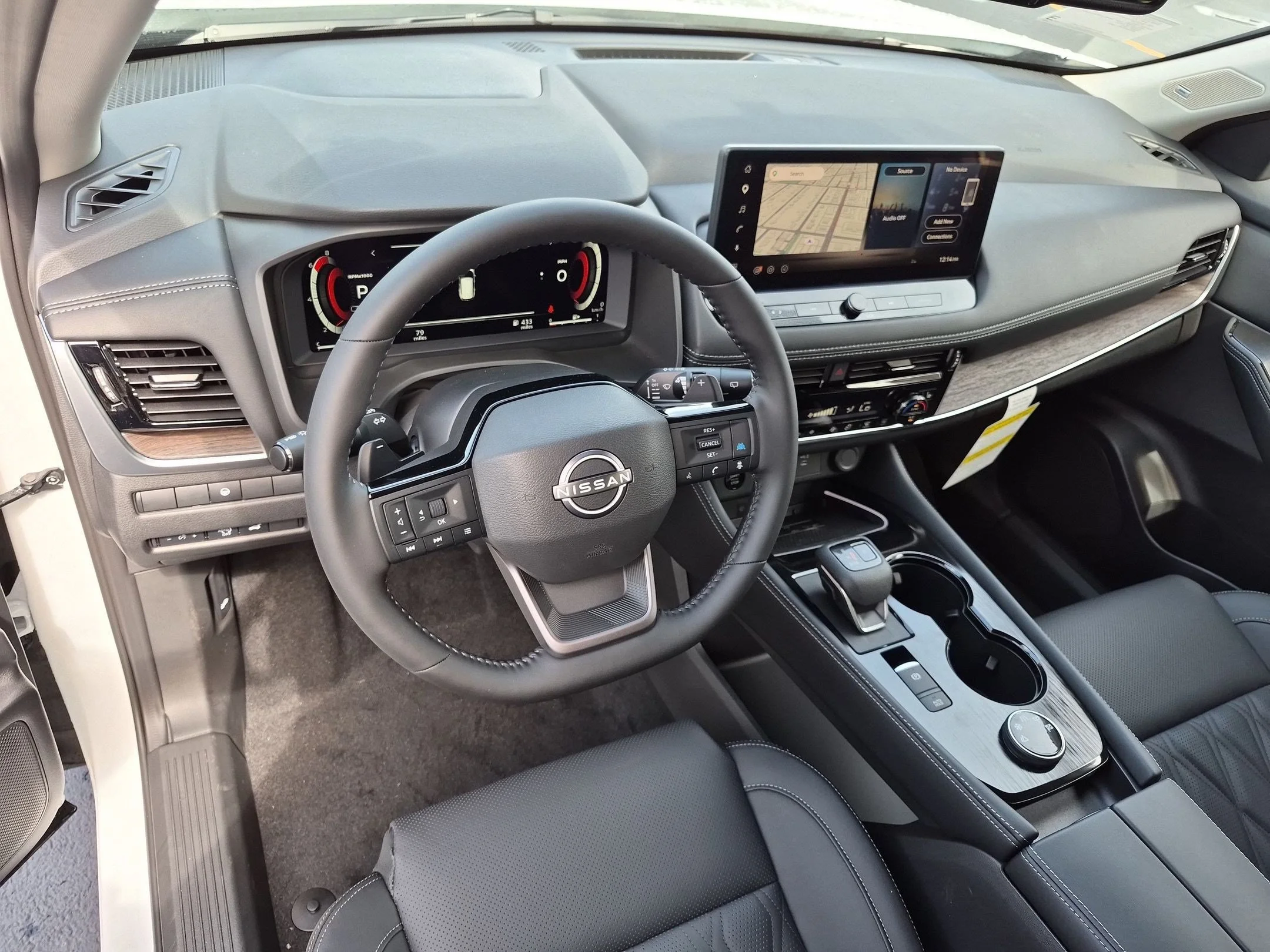 New 2026 Everest White Pearl TriCoat Nissan Platinum image 11