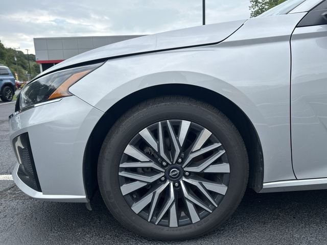 Used 2024 Silver Nissan 2.5 SV image 20