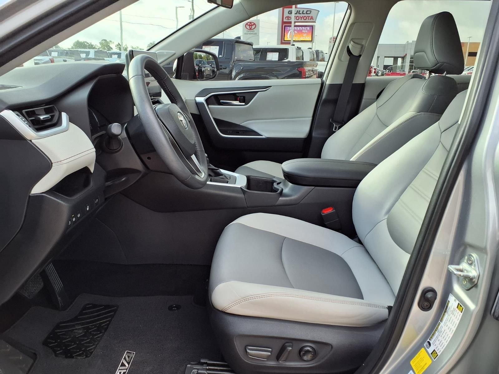 Certified Used 2023 Silver Sky Metallic Toyota XLE Premium image 17
