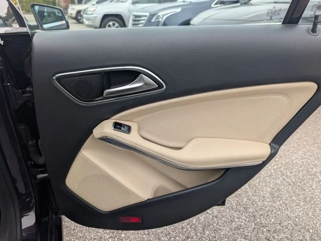 Used 2014 Purple Mercedes-Benz CLA 250 image 19