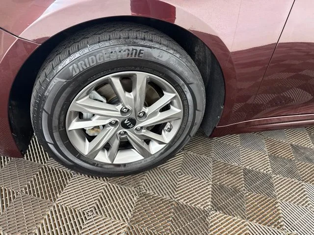 Used 2019 Purple Kia LX image 26