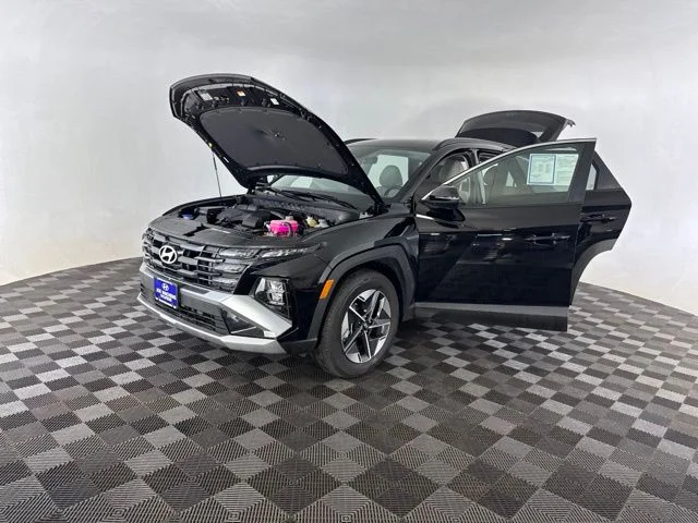 Used 2026 Gray Hyundai SEL Convenience image 13