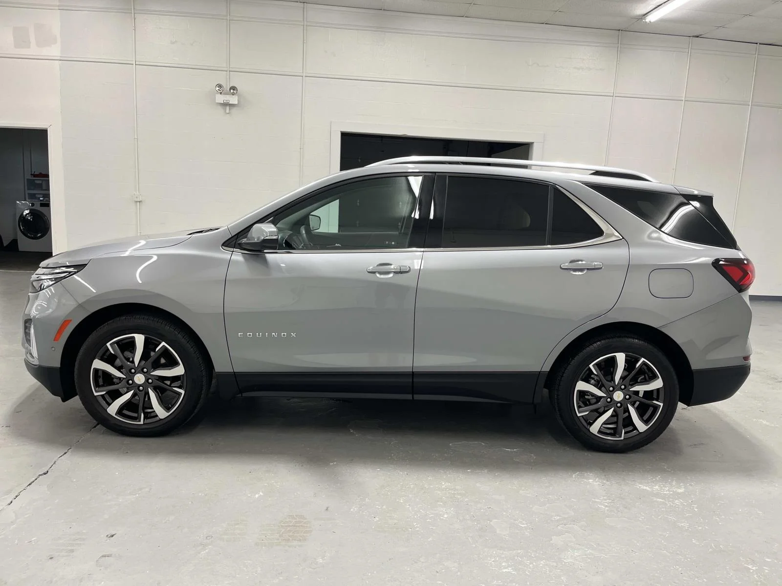 Used 2024 Sterling Gray Metallic Chevrolet Premier image 5