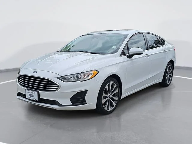 Used 2020 White Ford SE image 7