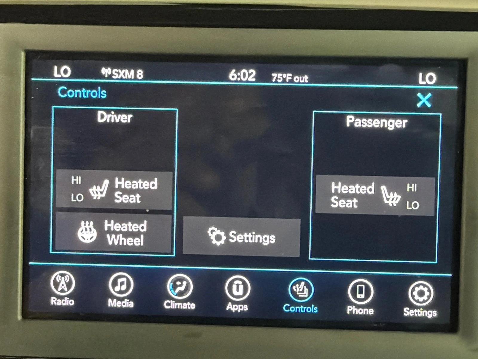 Used 2019 Blue Chrysler Touring L image 29