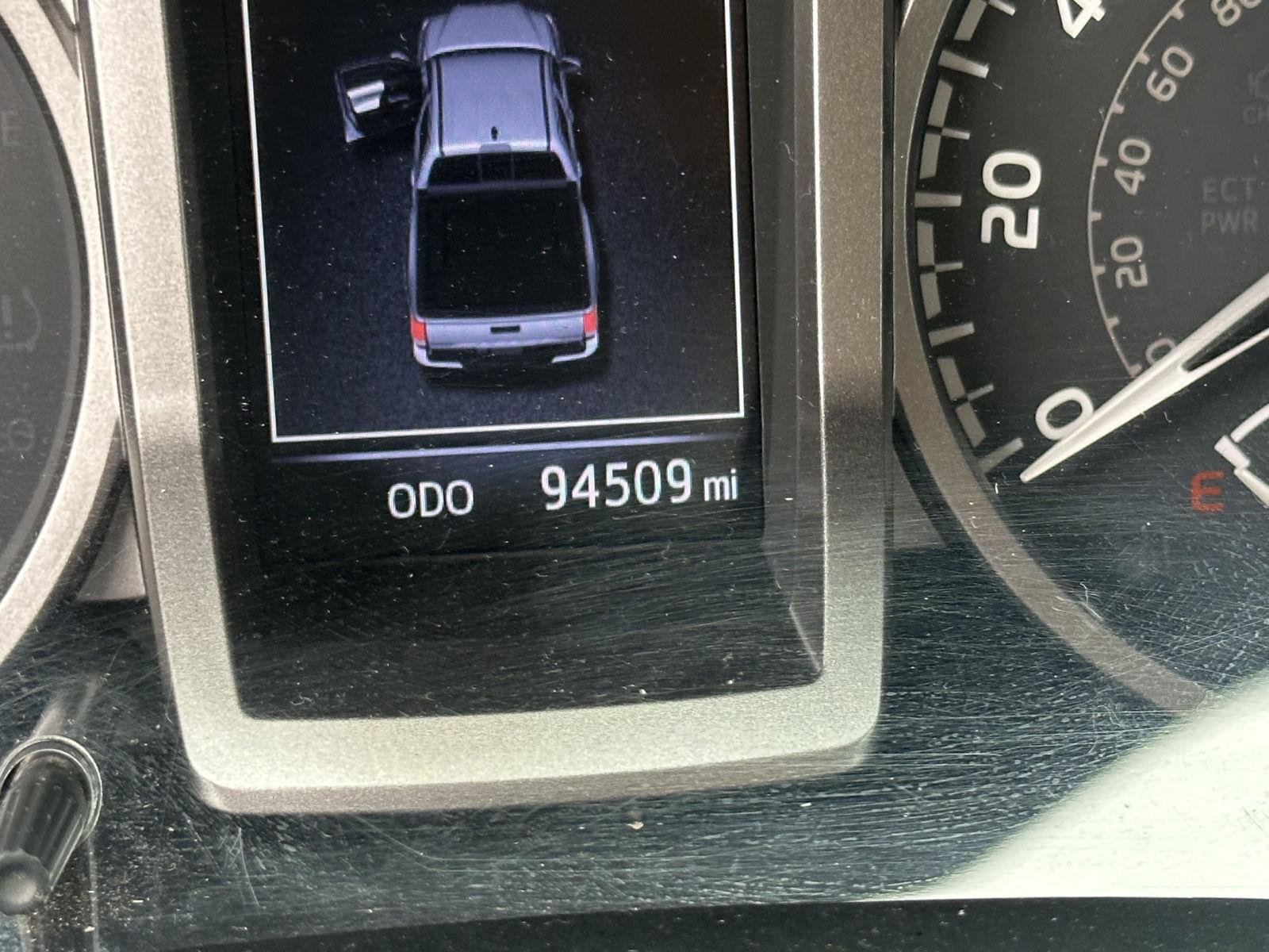Used 2017 Black Toyota SR5 image 13