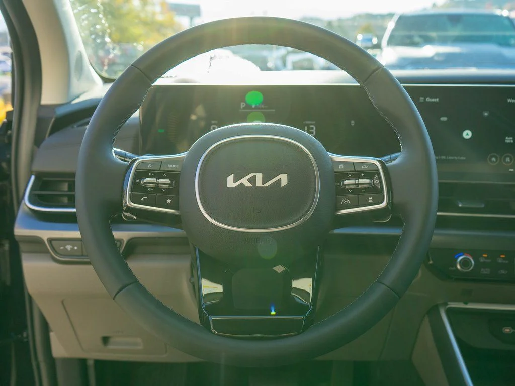 New 2026 Deep Chroma Blue Kia LXS image 16