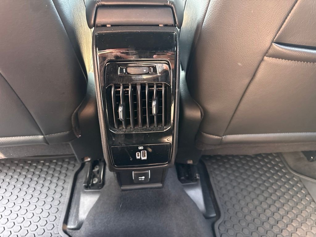 Used 2023 Blue Jeep Latitude image 19
