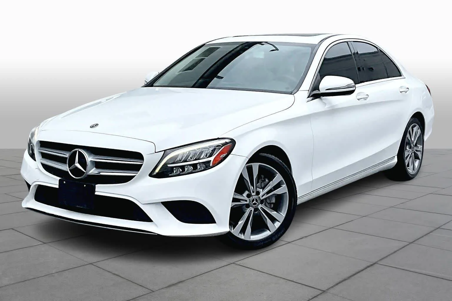 2019 Mercedes-Benz C-Class C300's photo