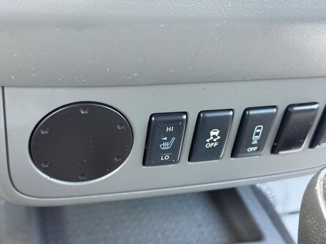 Used 2020 Black Nissan Crew Cab SV 4x2 image 18