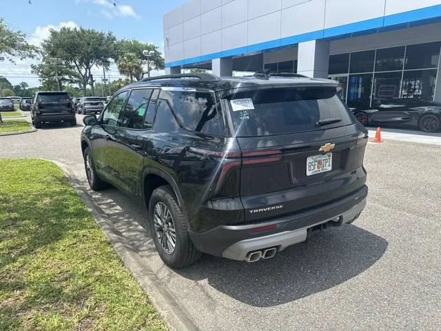 Certified Used 2026 Mosaic Black Metallic Chevrolet LT image 4