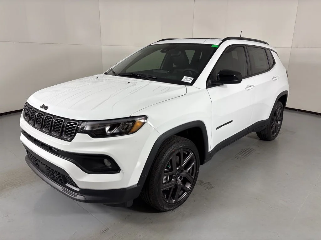New 2026 White Jeep Latitude image 4
