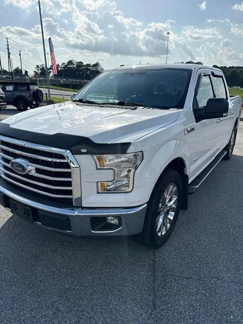 Used 2016 White Ford XLT image 2