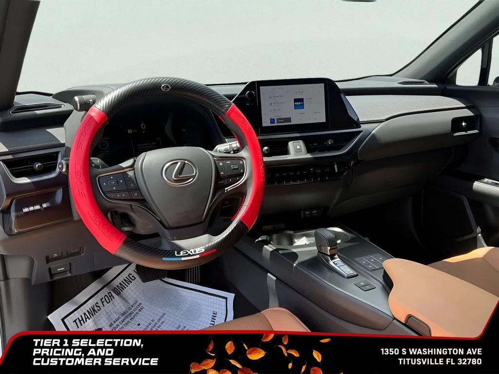 Used 2025 White Lexus 300h Premium image 23