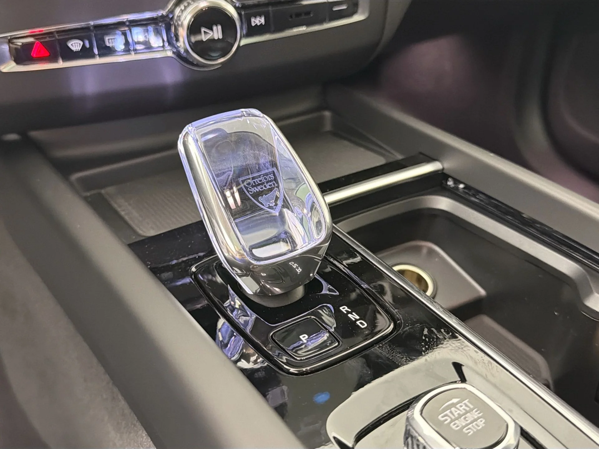 New 2026  Volvo T8 Plus image 15