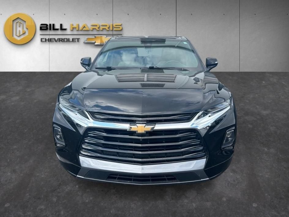 Used 2020 Black Chevrolet Premier image 2
