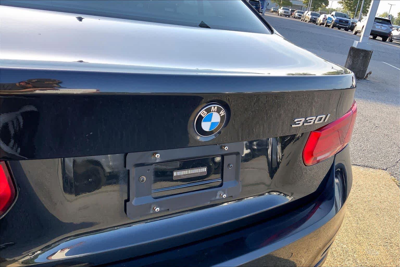 Used 2018 BLACK BMW 330i image 28