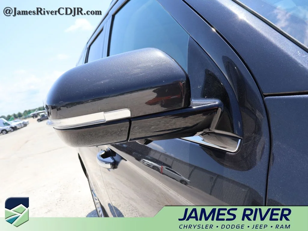 Used 2024 Gray Ford Limited image 9
