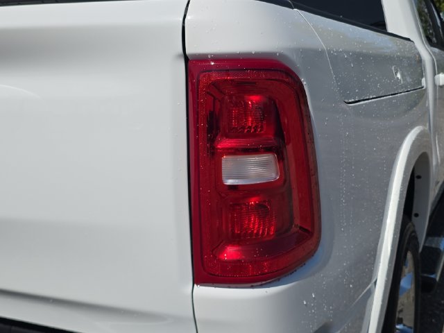 New 2026 Bright White Clear-Coat Exterior Paint RAM Big Horn/Lone Star image 8