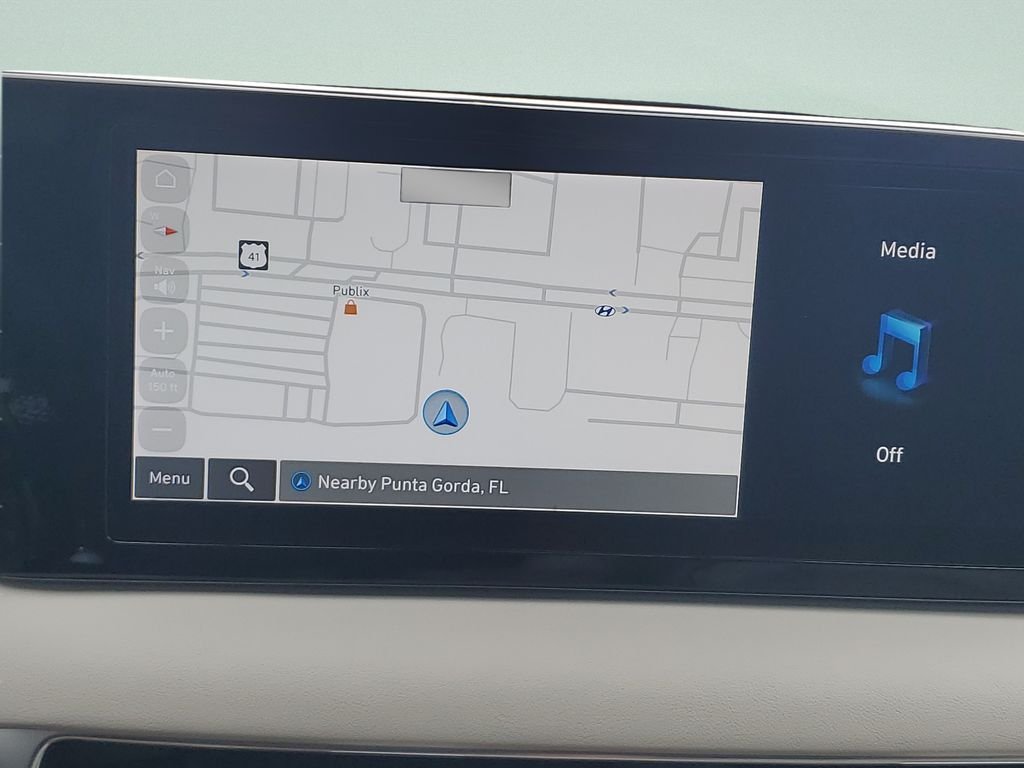 Used 2024 White Hyundai Calligraphy image 19