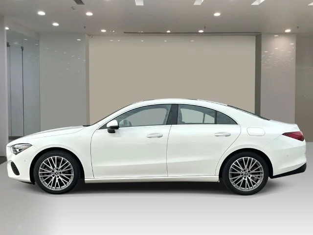 Used 2025 Black Mercedes-Benz CLA 250 image 3