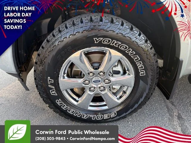 Used 2020 Green Ford Lariat image 9
