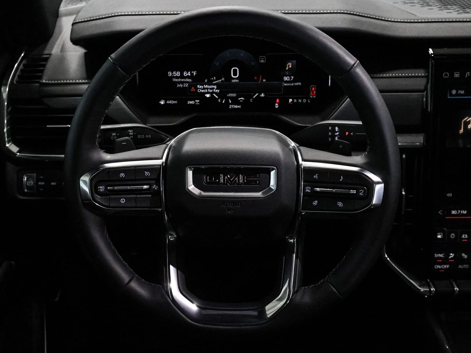 New 2026 White GMC Elevation image 33