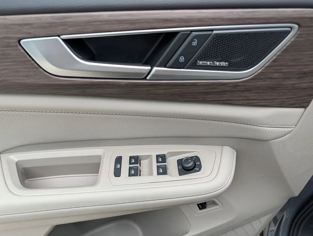 2026 Volkswagen Atlas SEL Premium R-Line - Photo 17