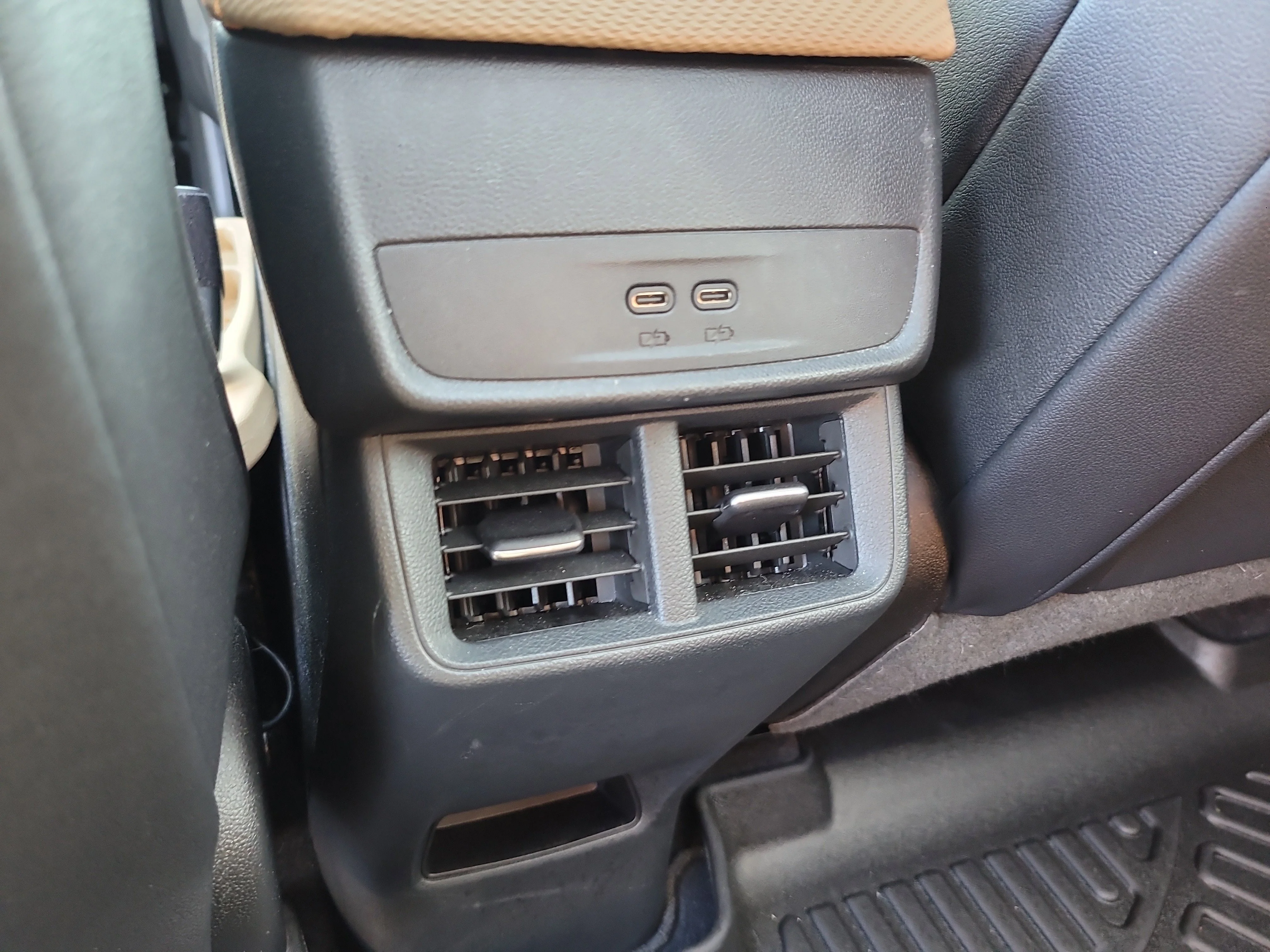 Used 2025 Cacti Green Chevrolet AWD ACTIV image 13