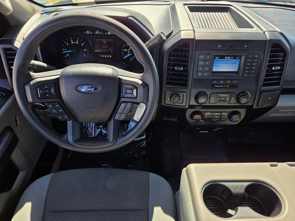 Used 2018 Lightning Blue Ford XL image 12