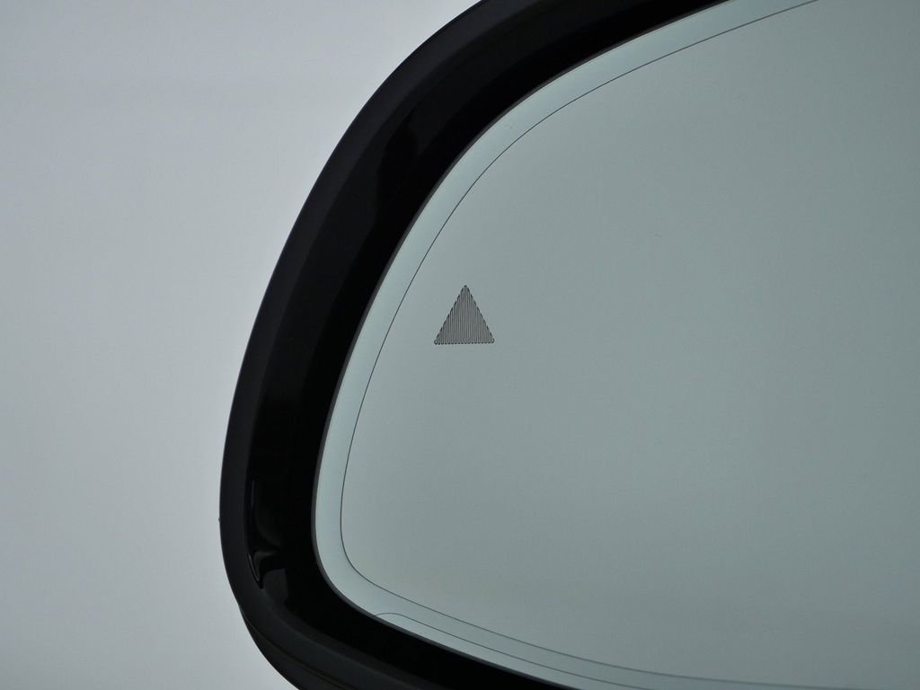 New 2026 Alpine White BMW xDrive40i image 37