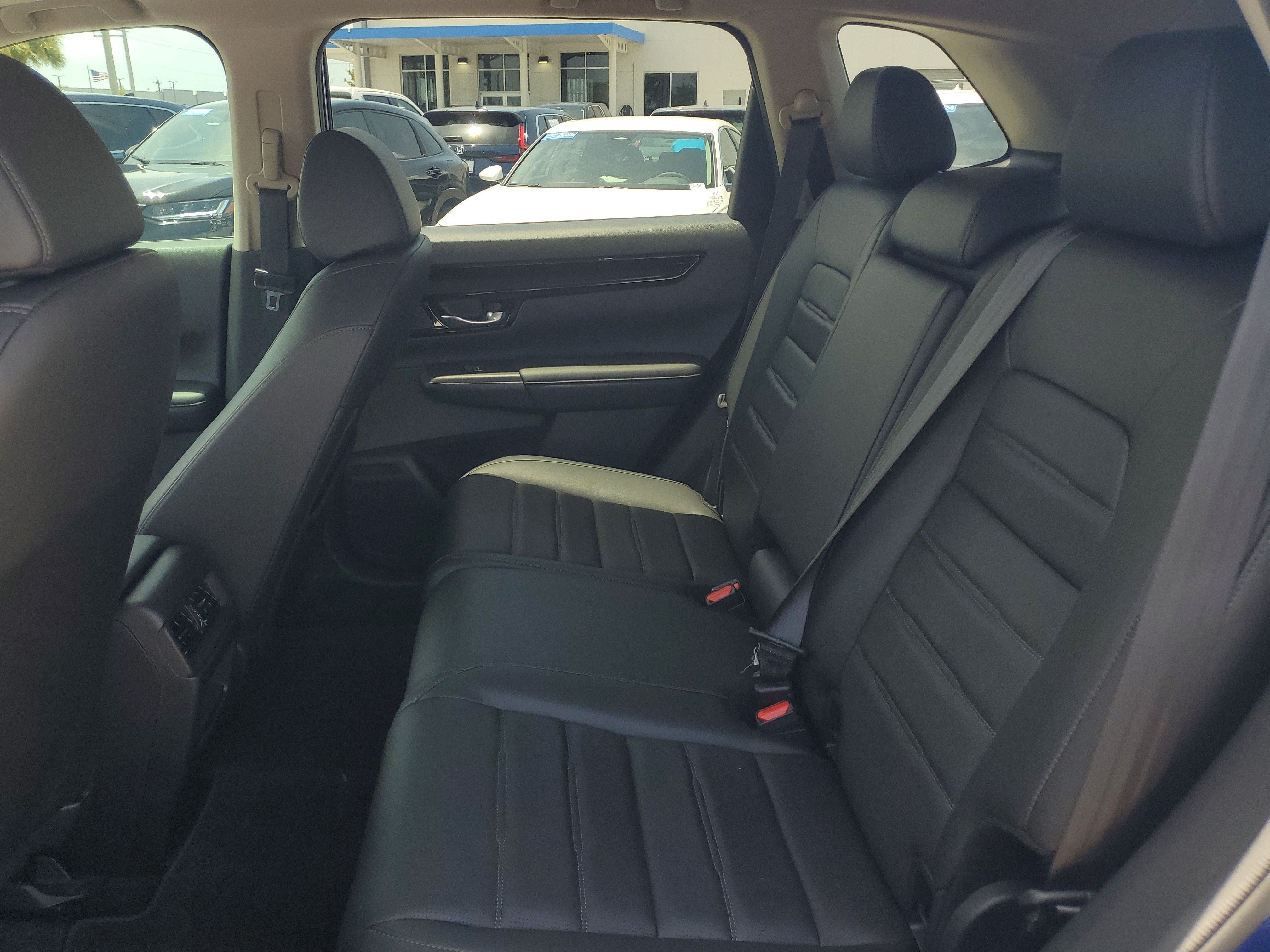 Used 2024 Sparkle Silver Honda EX-L image 10