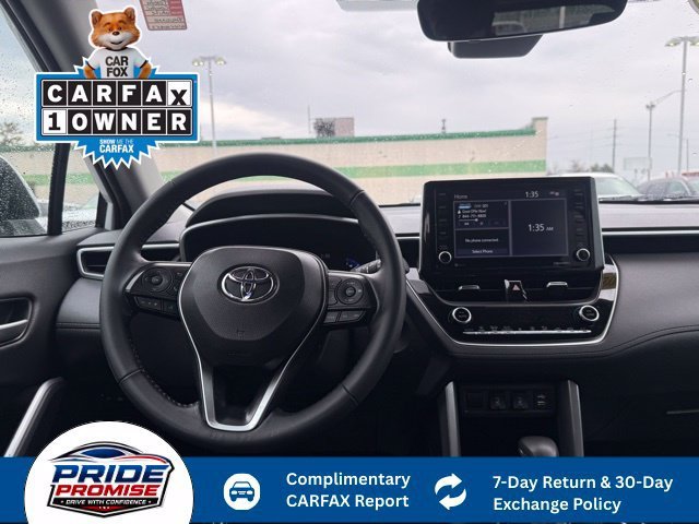 Used 2022 Off-white Toyota XLE image 21