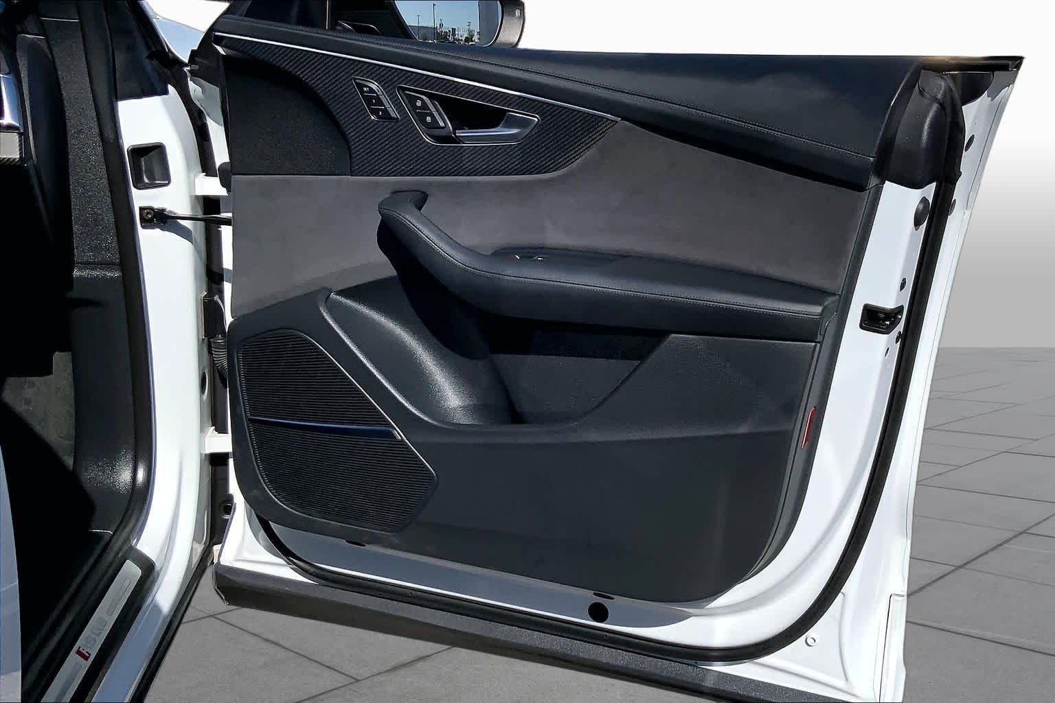Used 2024 WHITE Audi  image 23