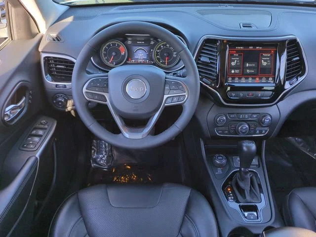 Used 2022 White Jeep Limited image 16
