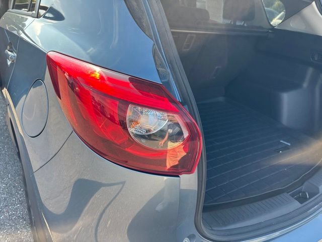 Used 2016 Blue Reflex Mica Mazda Grand Touring image 10