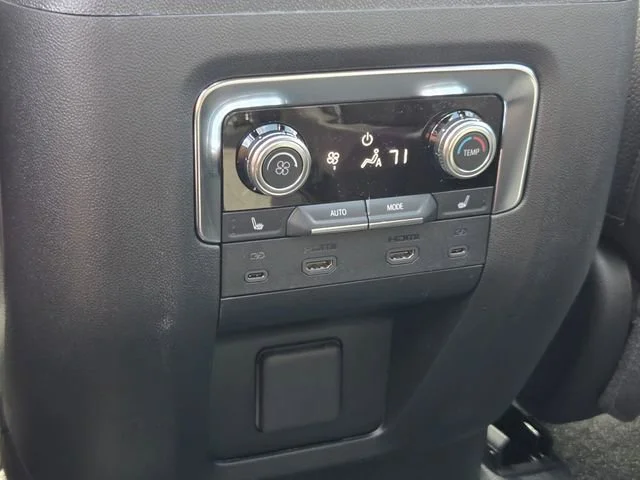 2026 GMC Yukon XL Denali - Photo 11