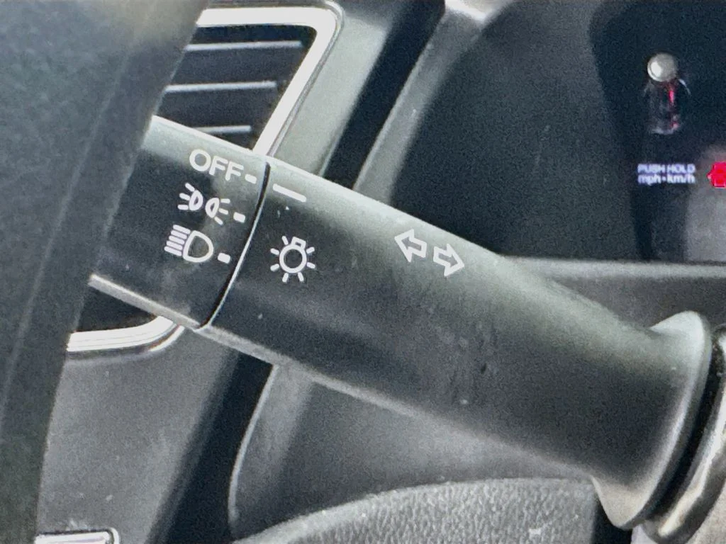 Used 2013 Silver Honda LX image 13