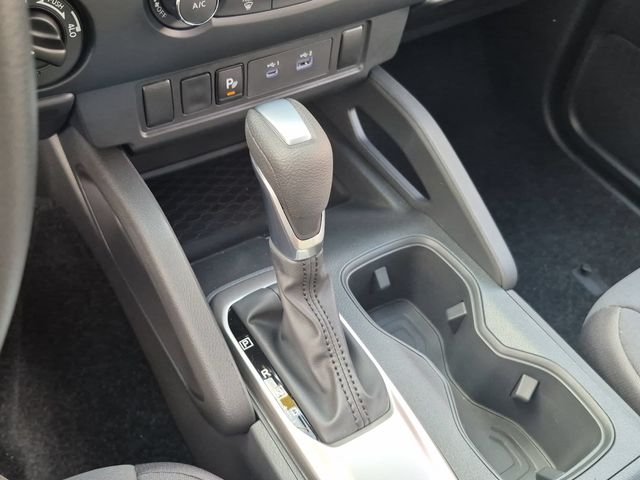 New 2026 Glacier White Nissan King Cab® S image 19