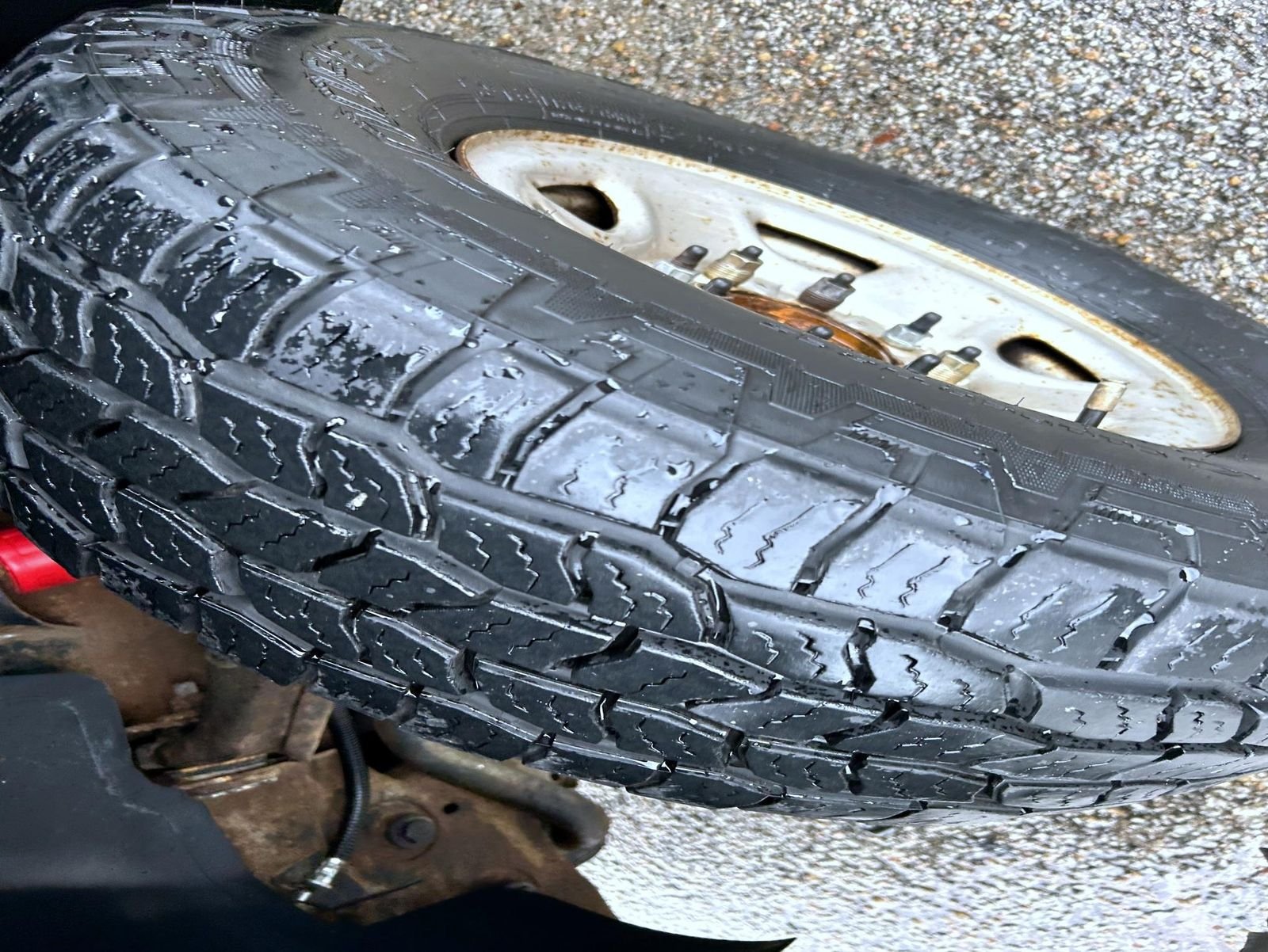 Used 2003 White Chevrolet Base image 23