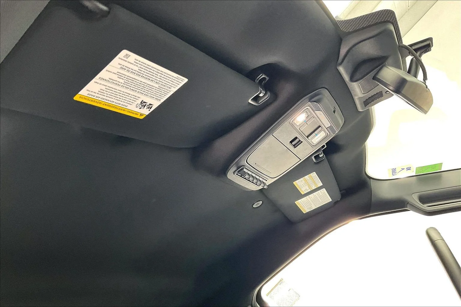 Used 2025 Oxford White Ford Tremor image 24
