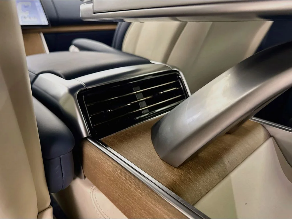 New 2026 Constellation Blue Ultra Metallic Gloss Land Rover SV image 27