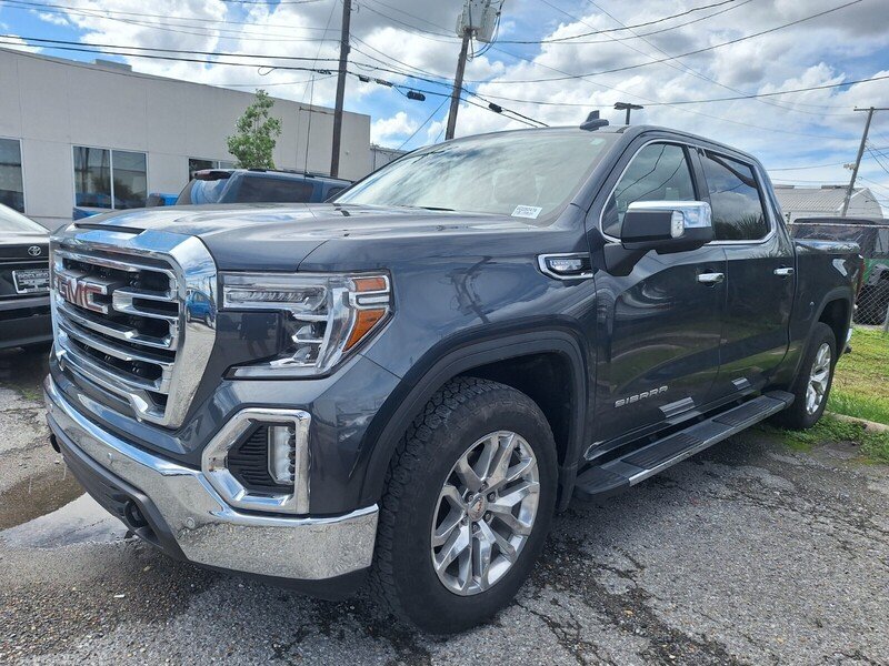 2022 GMC Sierra 4WD Crew Cab Short Box SLT's photo