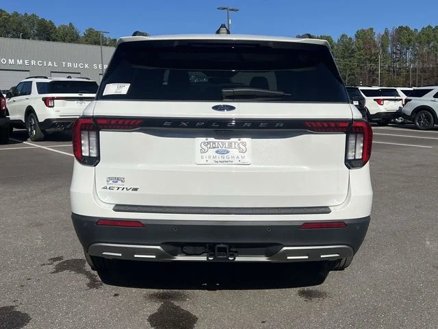 New 2026 Star White Metallic Tri-Coat Ford Active image 15