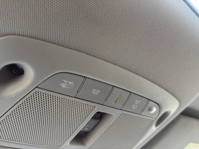 Used 2014 Black Nissan 2.5 SL image 26