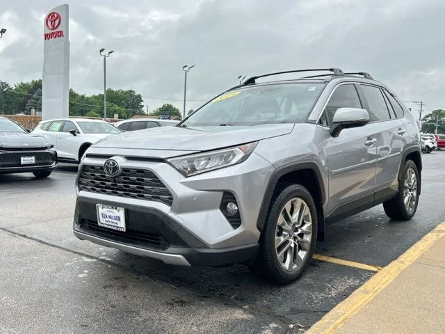 Used 2019 Silver Sky Metallic Toyota Limited image 5